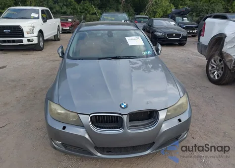 2009 BMW 328I xDrive z USA, uszkodzony, nr VIN WBAUU33589A540456